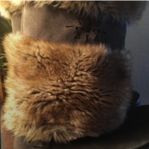 Crocs size 7 - Picture 4 of 6